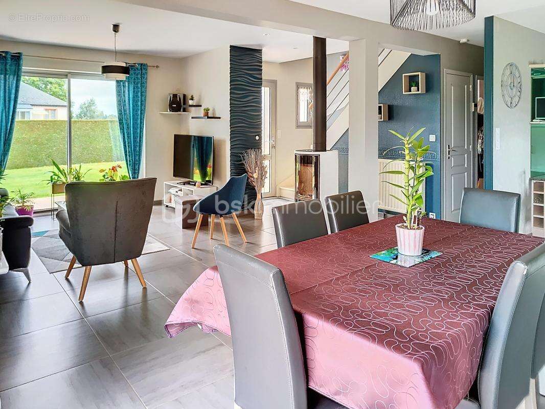 Maison à LA SELLE-EN-COGLES
