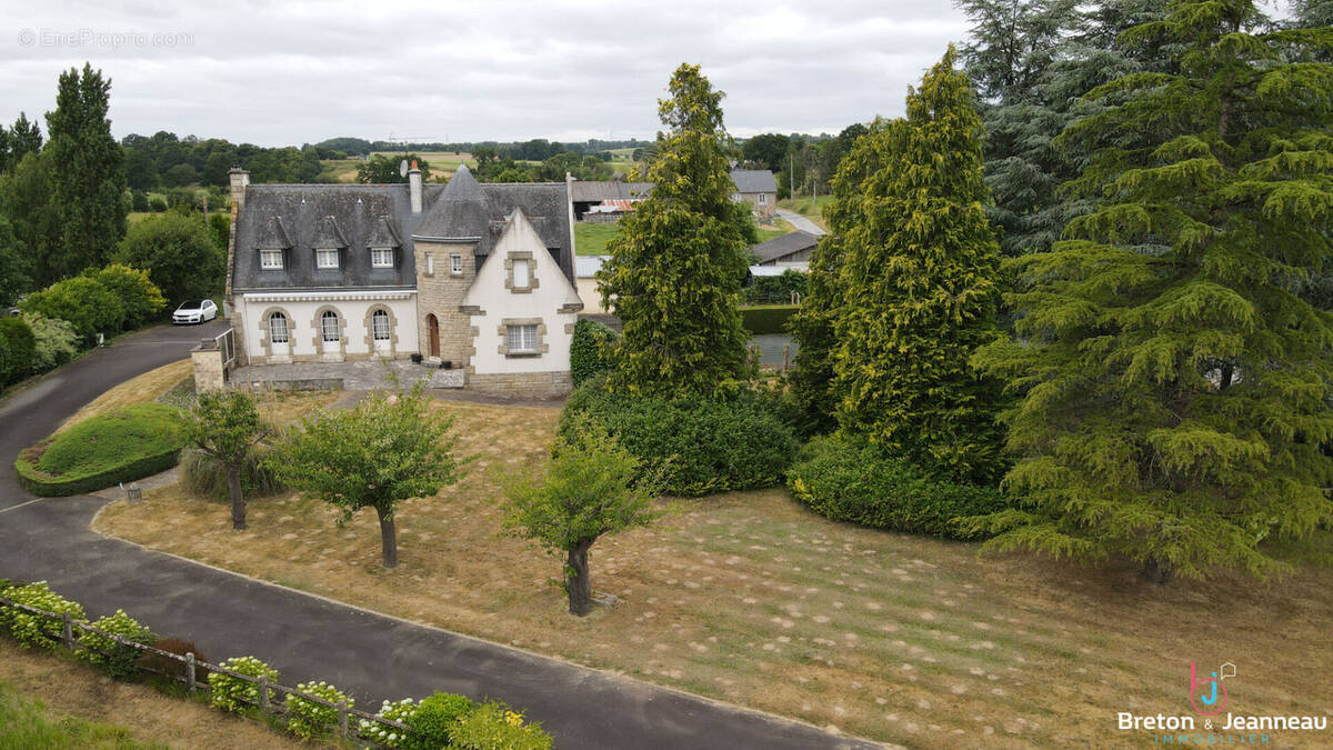 Maison à LECOUSSE