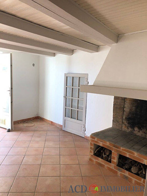 Appartement à VELAUX