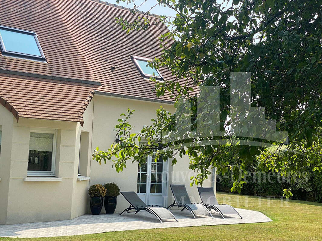 Maison à MATHIEU