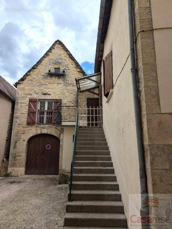 Maison à VILLENEUVE