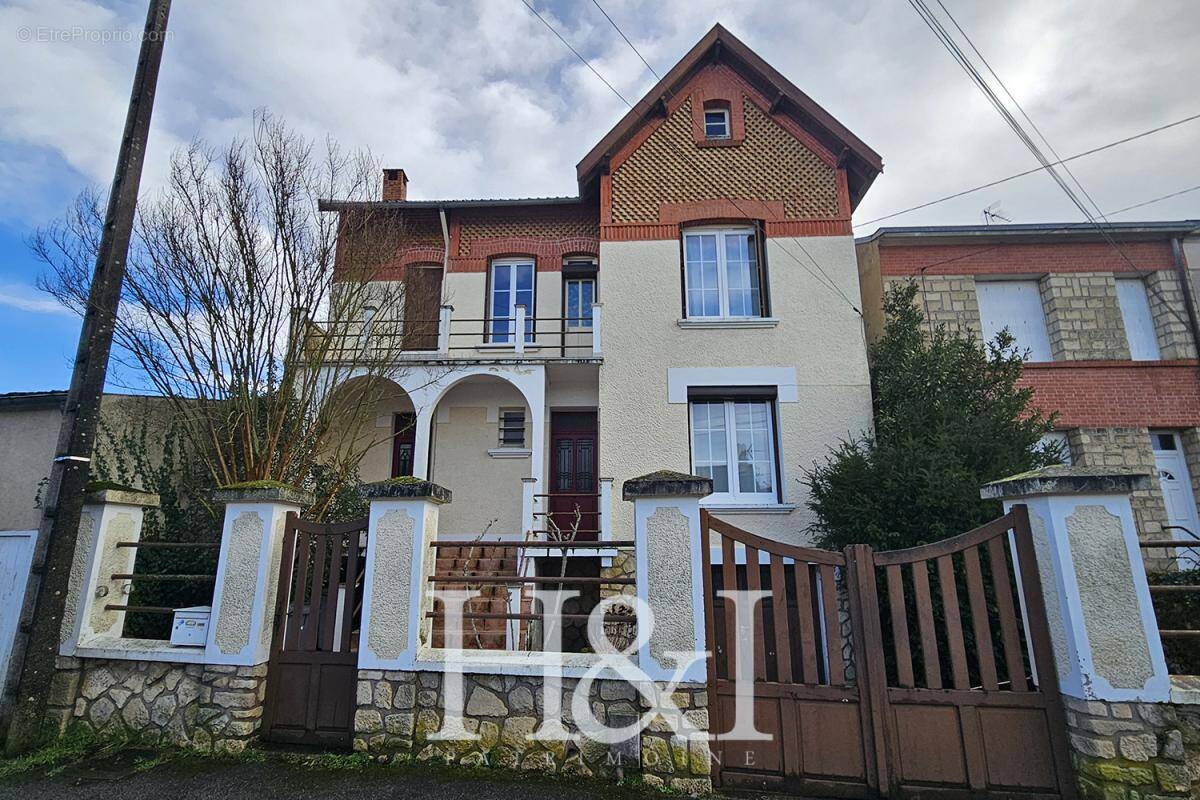 Maison à POITIERS