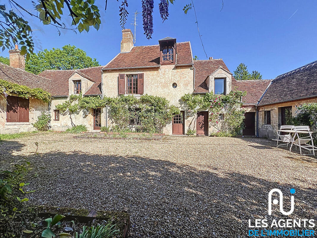 Maison à SAINT-AY