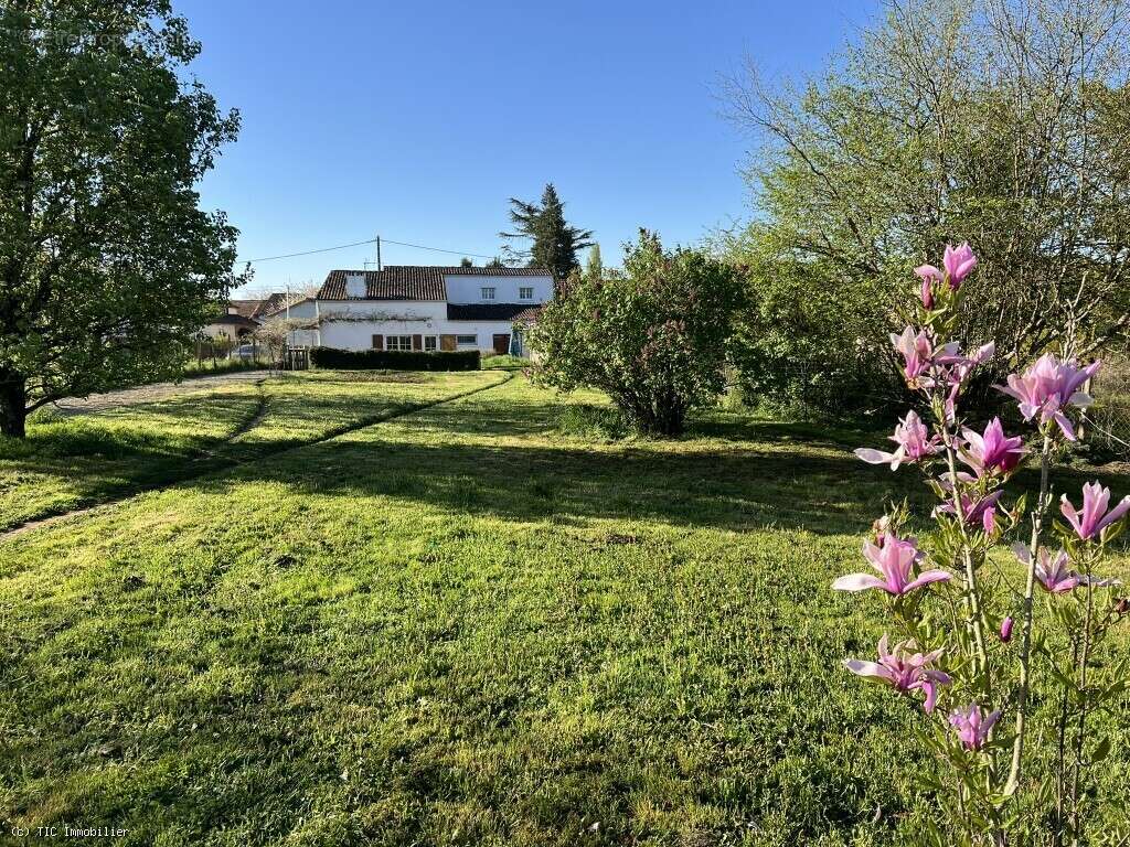 Maison à CIVRAY