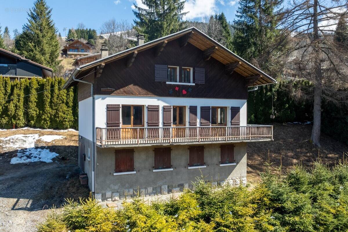 Maison à LA CLUSAZ