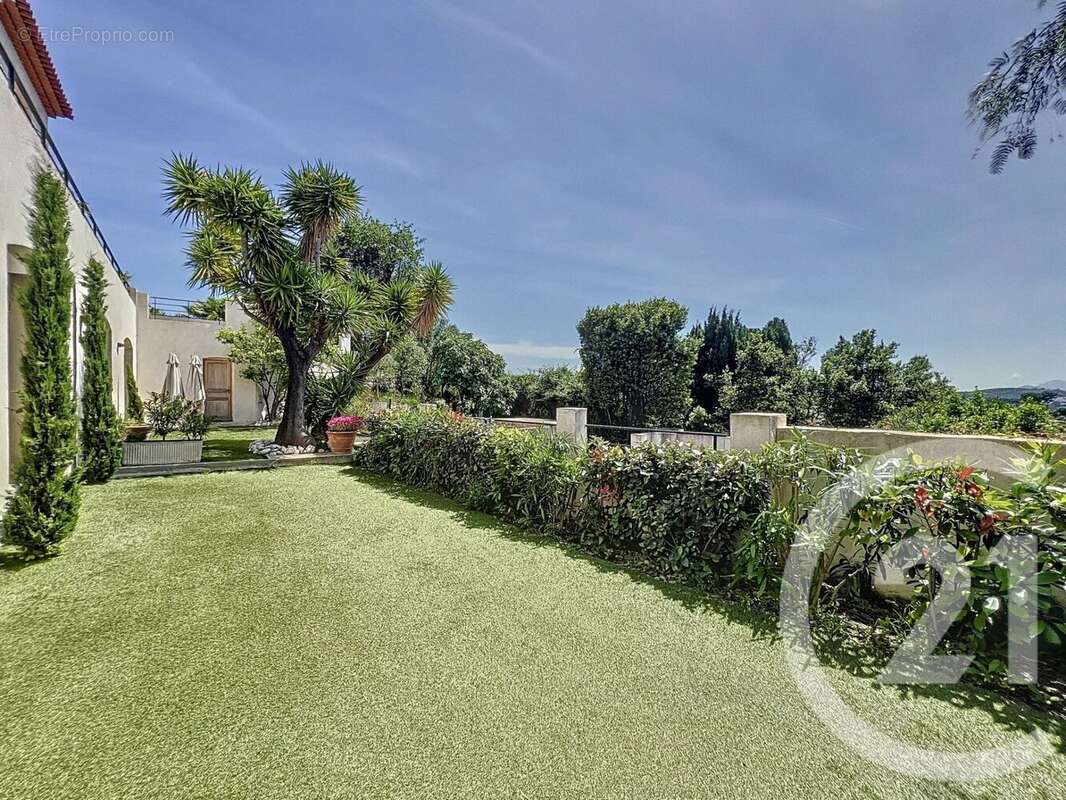 Maison à MOUGINS