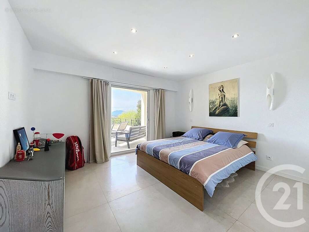 Maison à MOUGINS