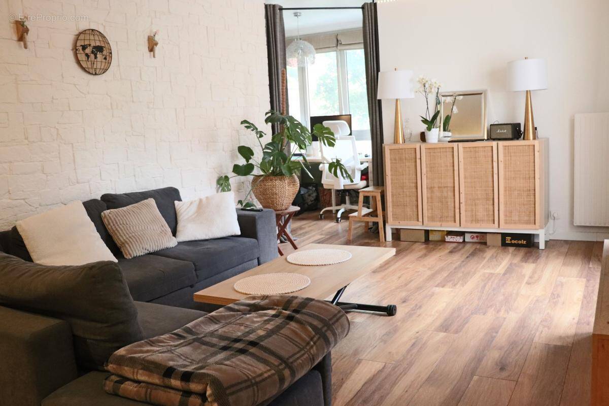 Appartement à LES ULIS