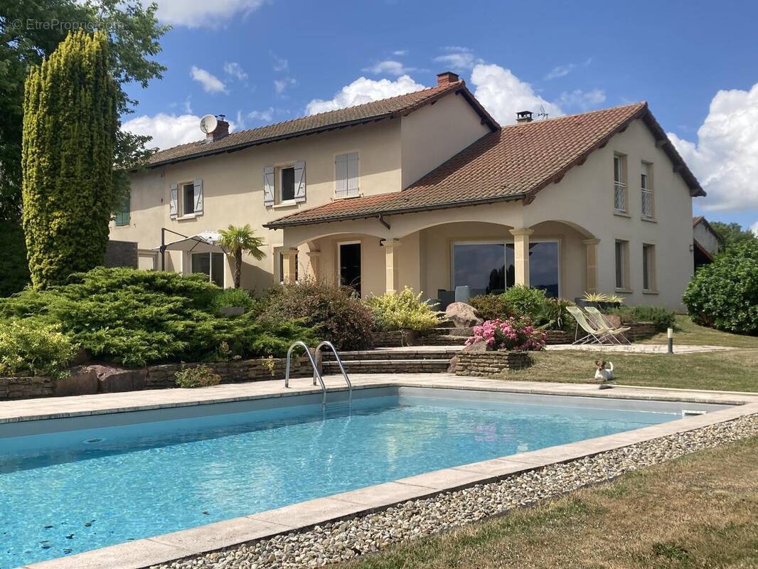 Photo 1 - Maison à CHARLIEU