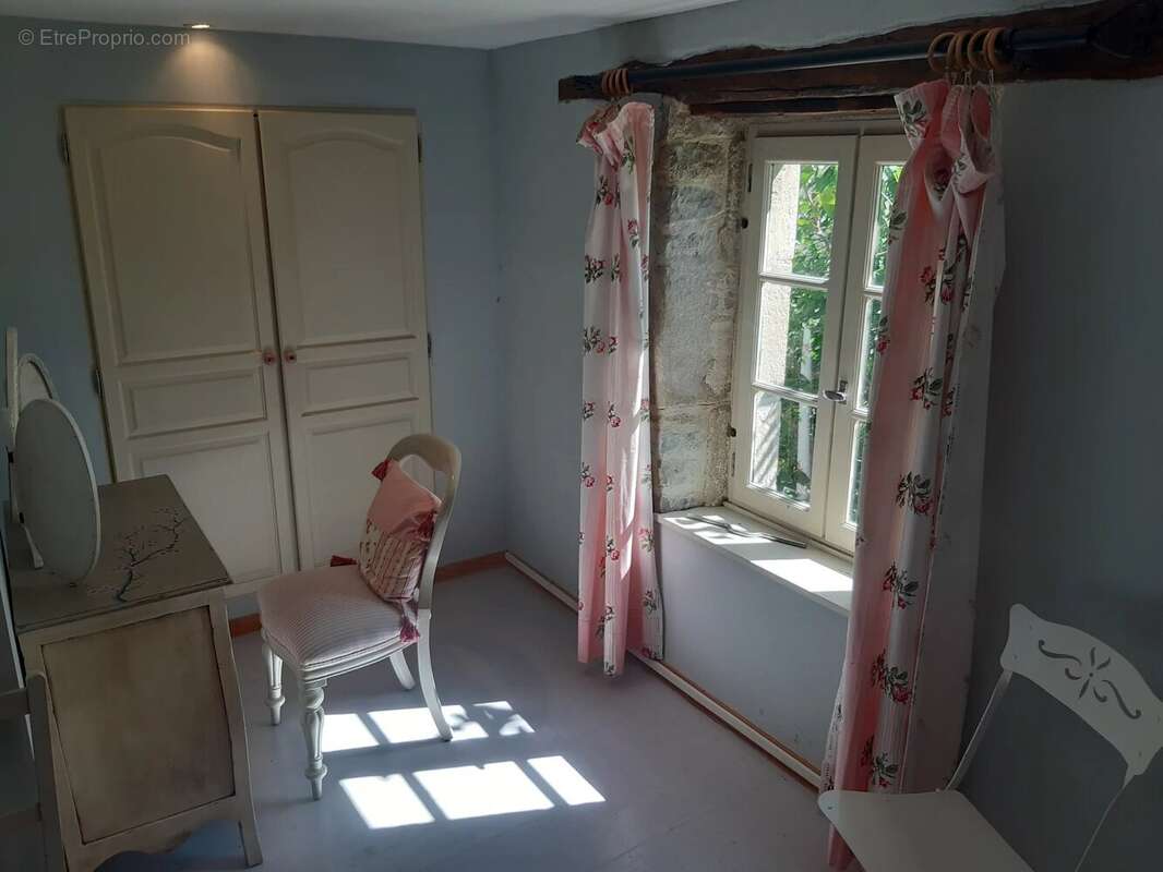 Maison à GINALS