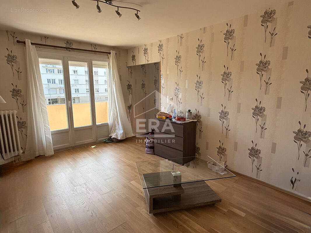 Appartement à HEROUVILLE-SAINT-CLAIR
