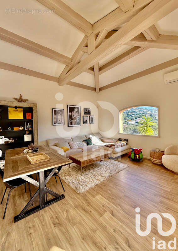 Photo 5 - Maison à ROQUEBRUNE-SUR-ARGENS