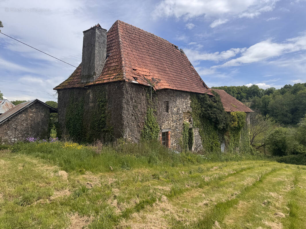Maison à SAINT-MESMIN