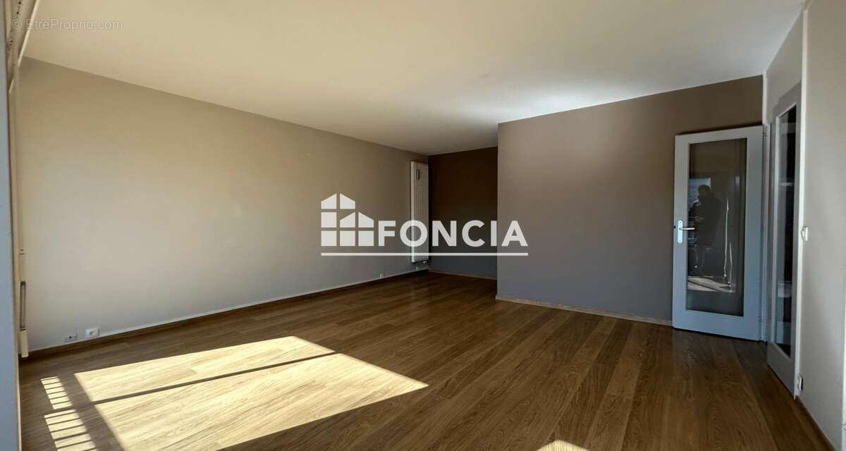 Appartement à BOIS-GUILLAUME