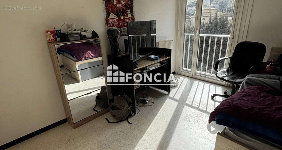Appartement à VALLAURIS
