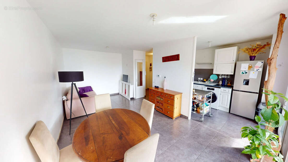 Appartement à FROGES