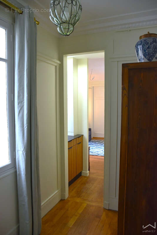 Appartement à PARIS-8E
