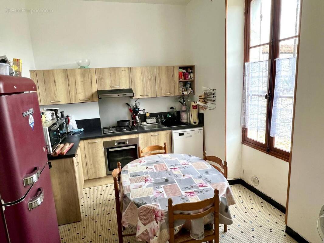 Photo 1 - Maison à SAINT-JEAN-D&#039;ANGELY