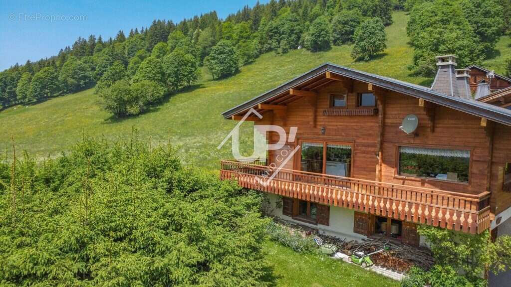 Maison à LA CLUSAZ