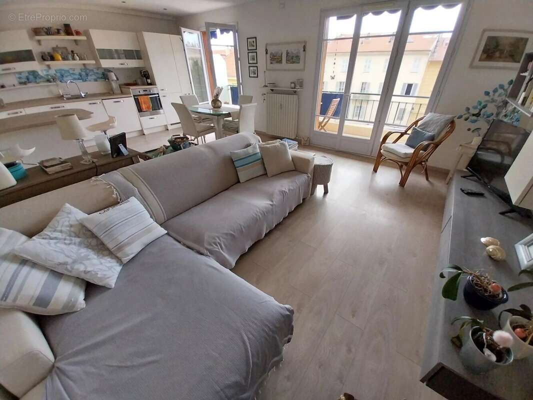 Appartement à MENTON