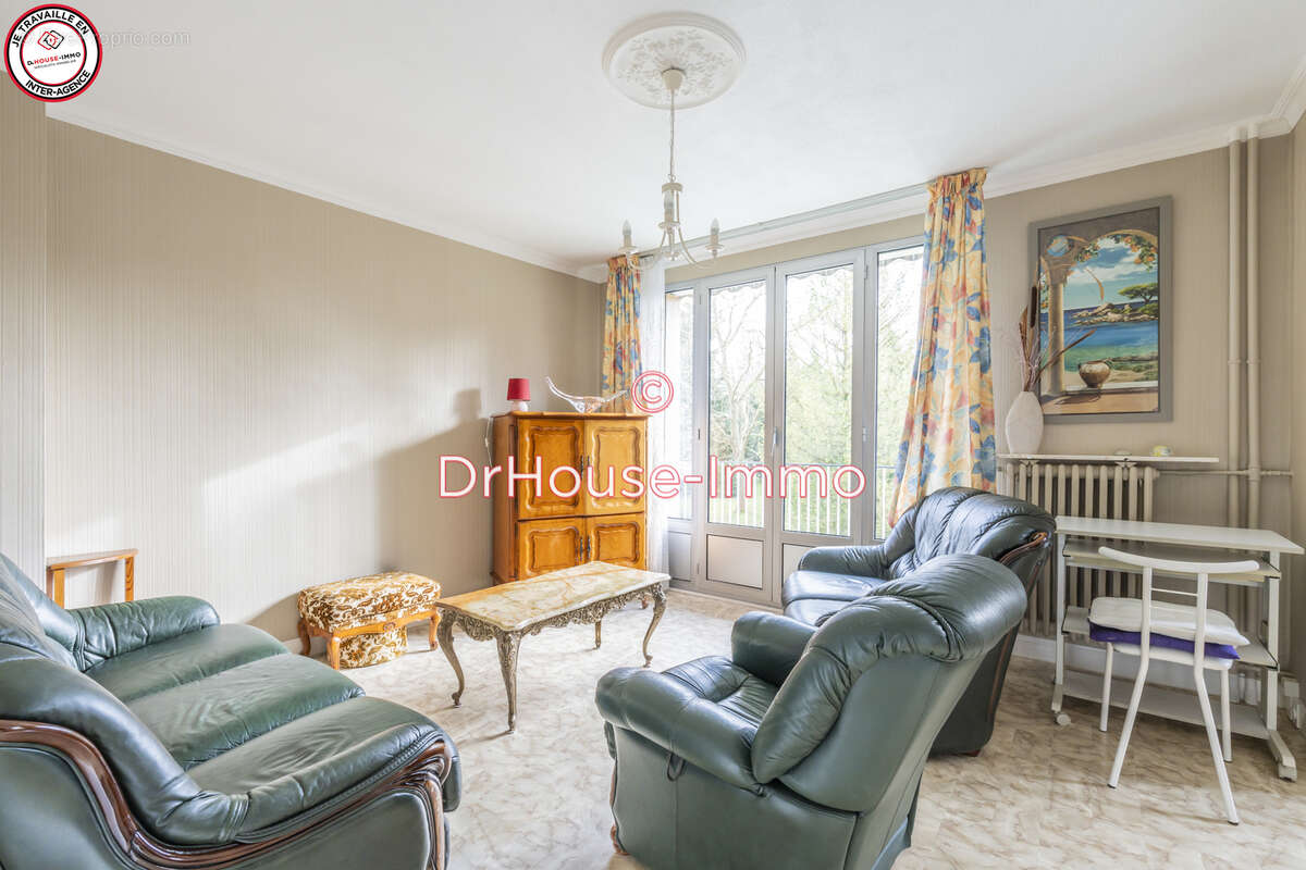 Appartement à LA CELLE-SAINT-CLOUD