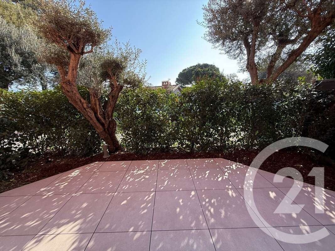 Appartement à ROQUEBRUNE-CAP-MARTIN