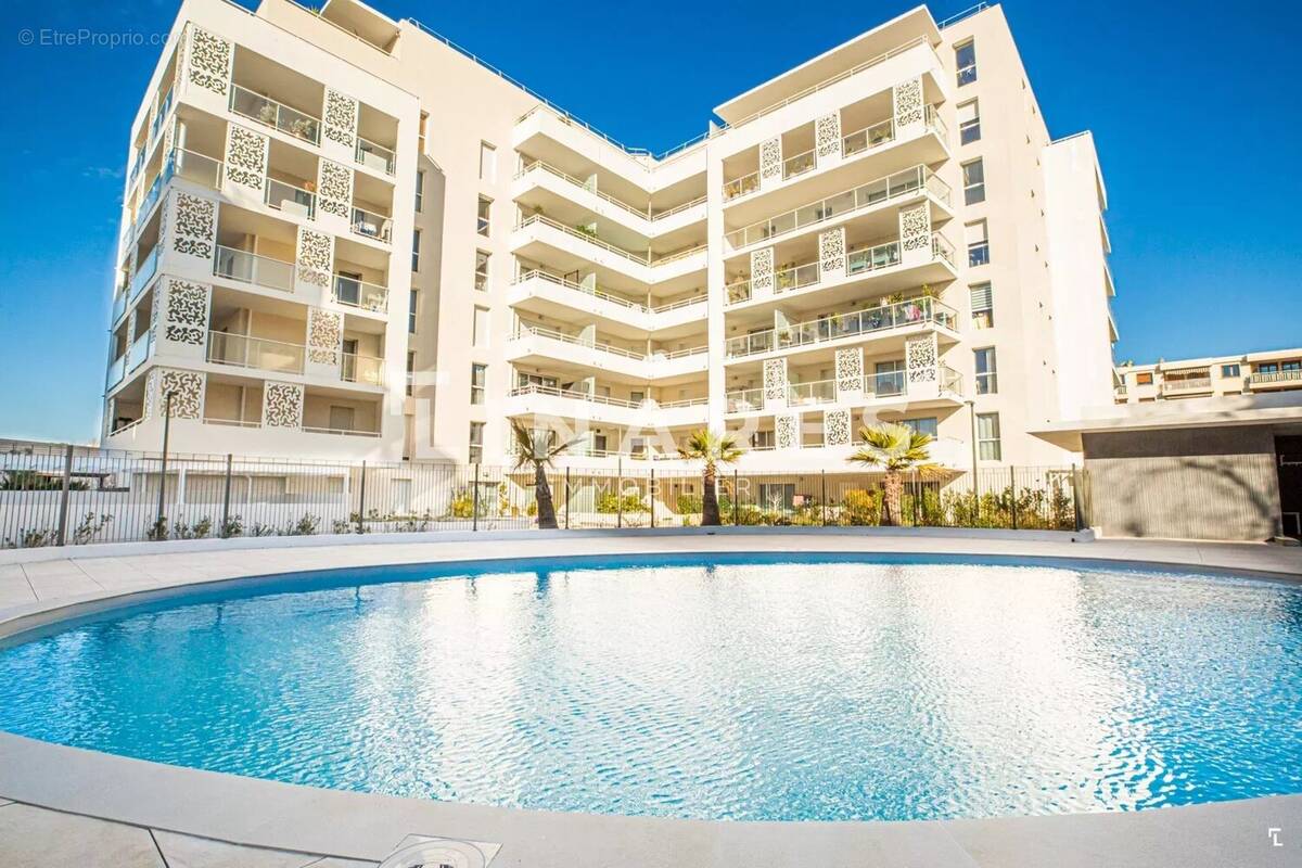 Appartement à MARSEILLE-8E