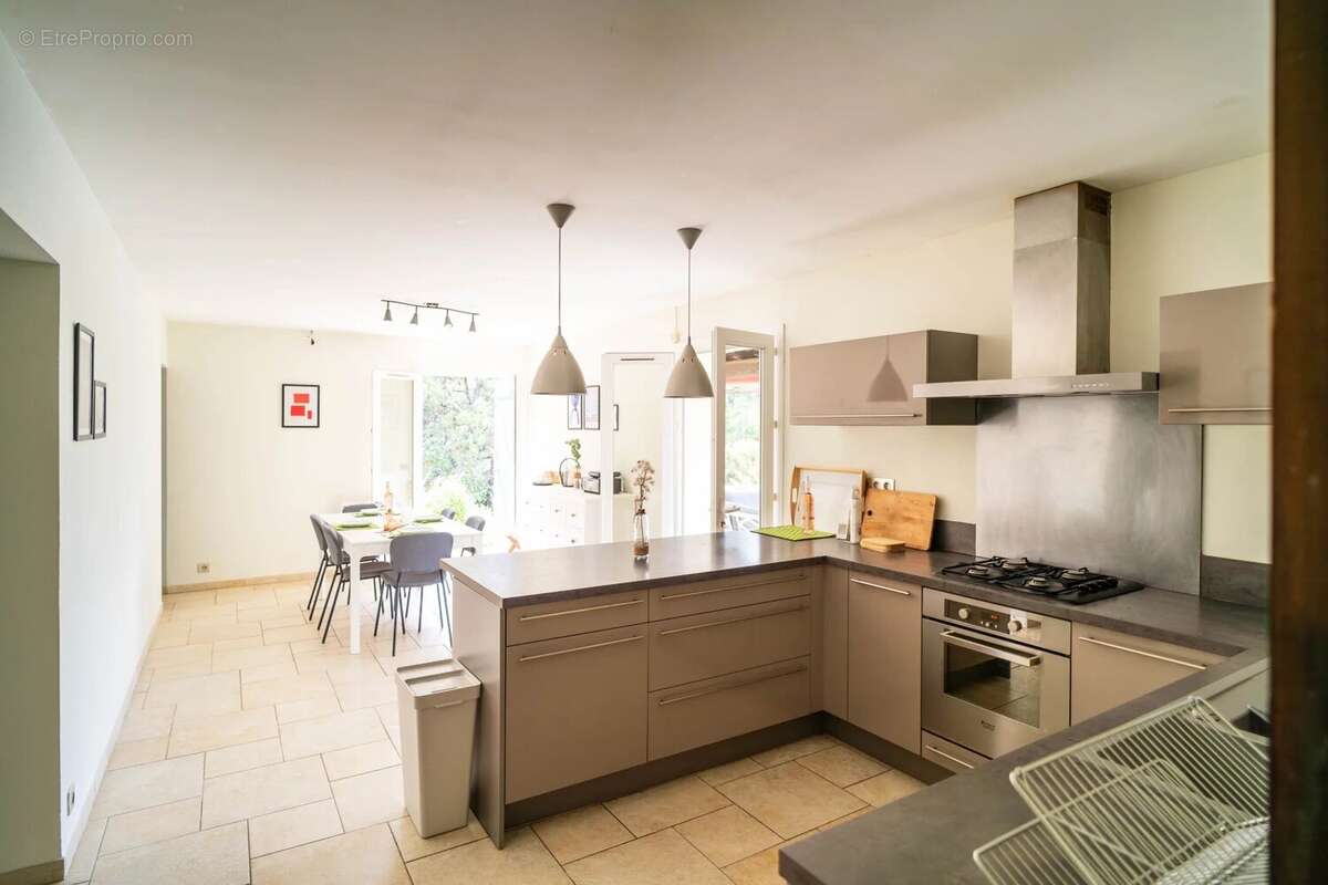 Maison à LORGUES