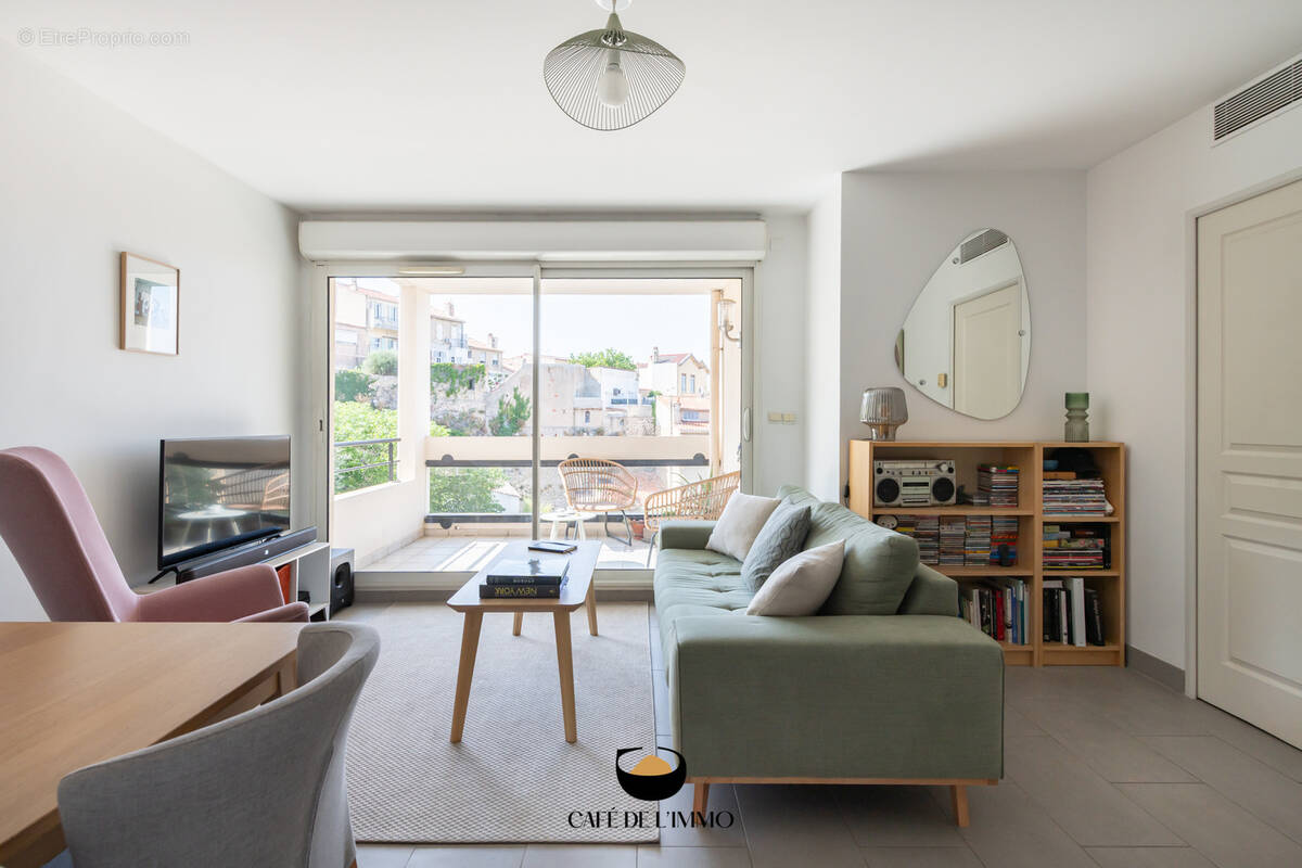 Appartement à MARSEILLE-6E
