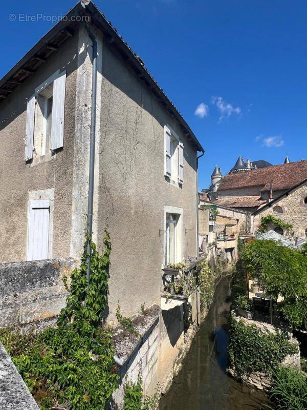 Maison à VERTEUIL-SUR-CHARENTE