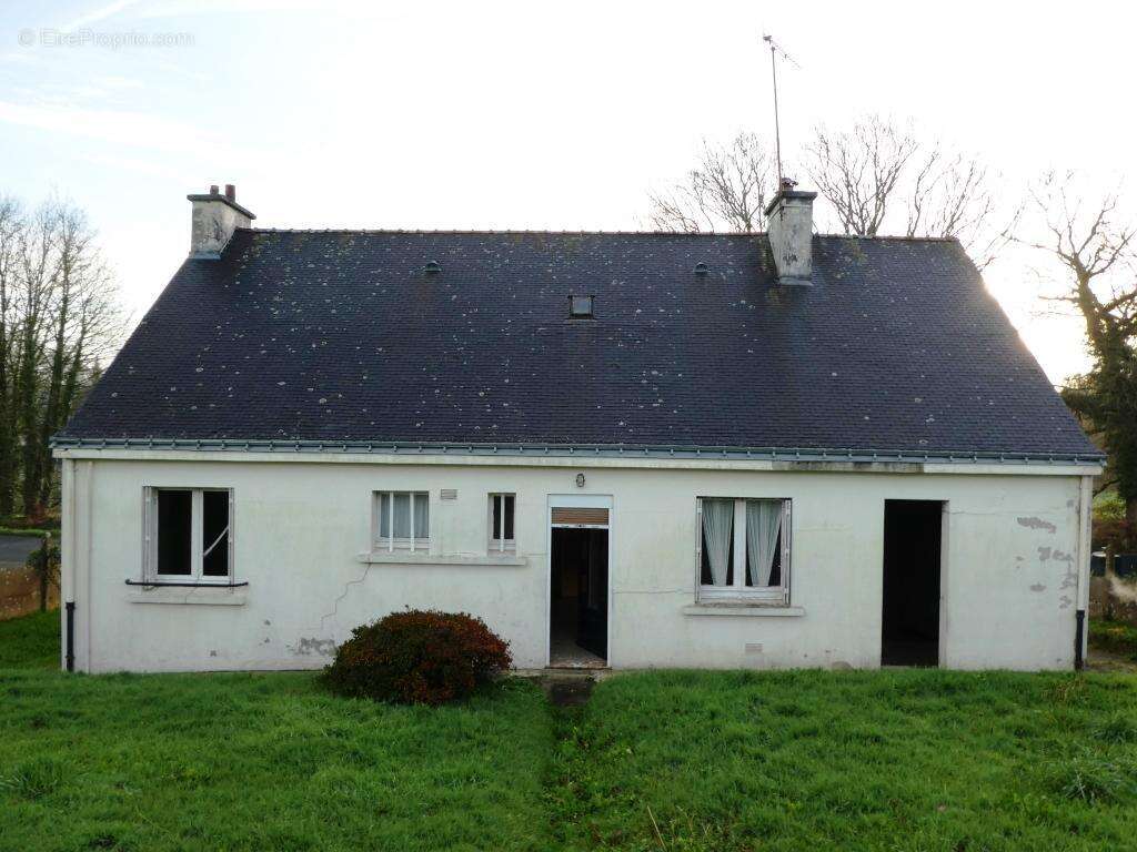 Maison à LOCMALO