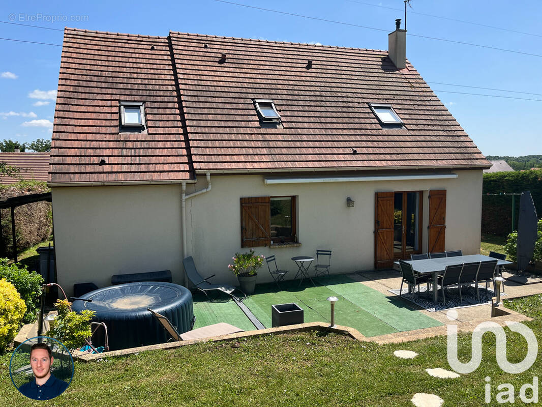 Photo 1 - Maison à JOUY