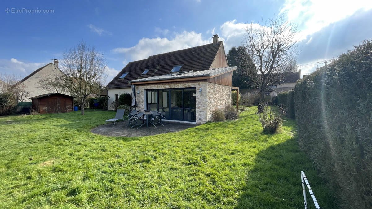 Maison à ORGERUS
