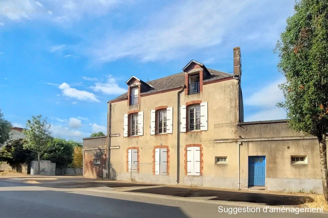 Maison à POUZAUGES