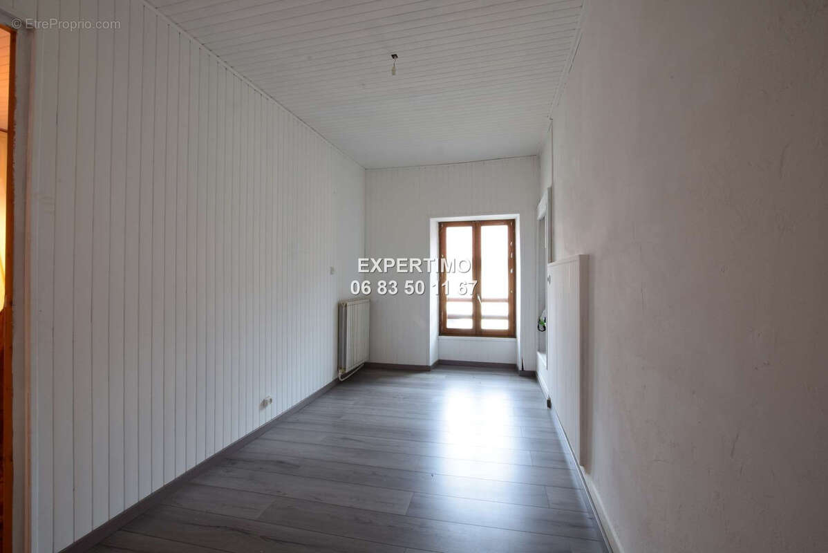 Appartement à RIVES