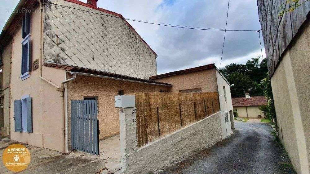 Appartement à SAINT-AMANS-SOULT