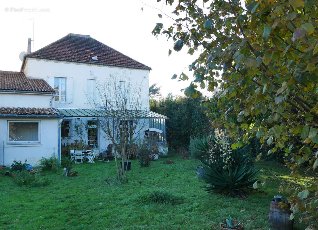Maison à MIRAMONT-DE-GUYENNE
