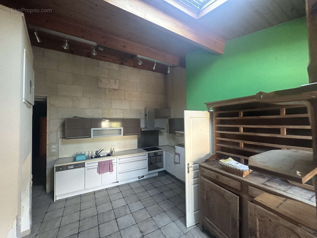Appartement à LA ROCHE-CHALAIS
