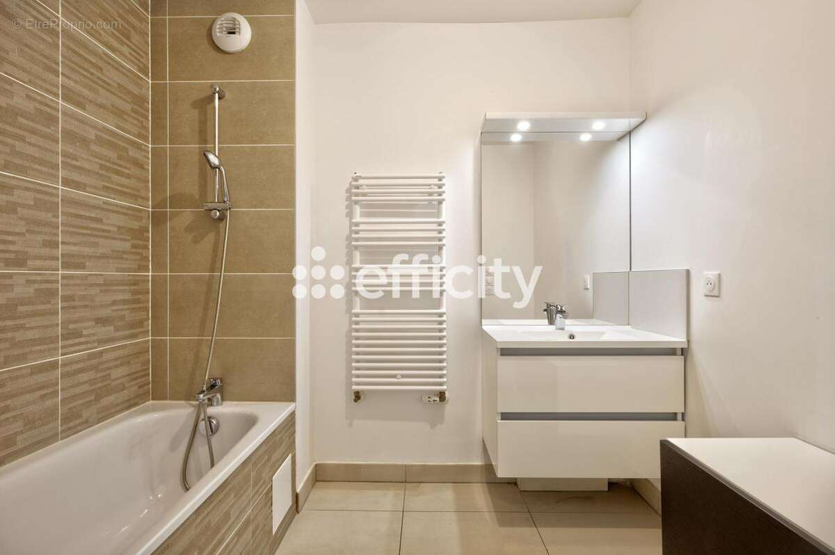 Appartement à LE BOUSCAT