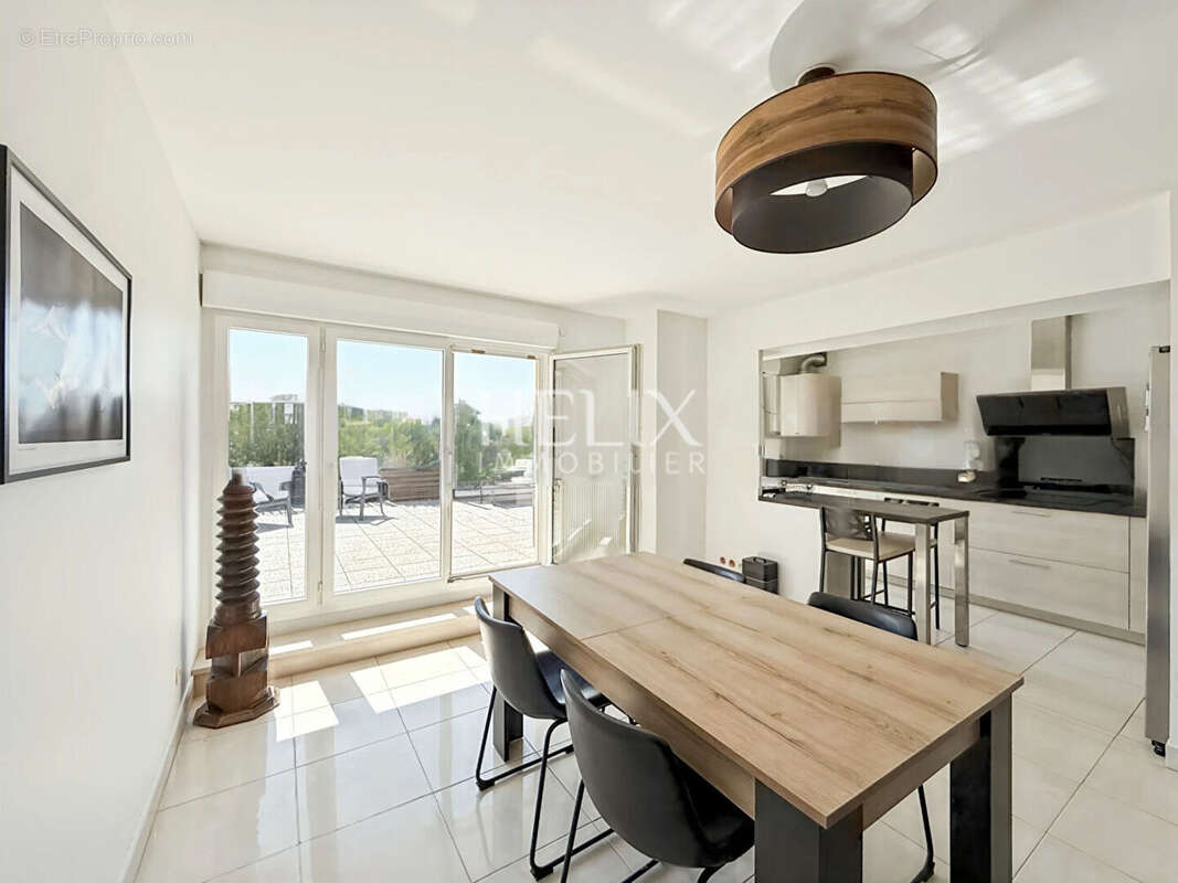 Appartement à ELANCOURT