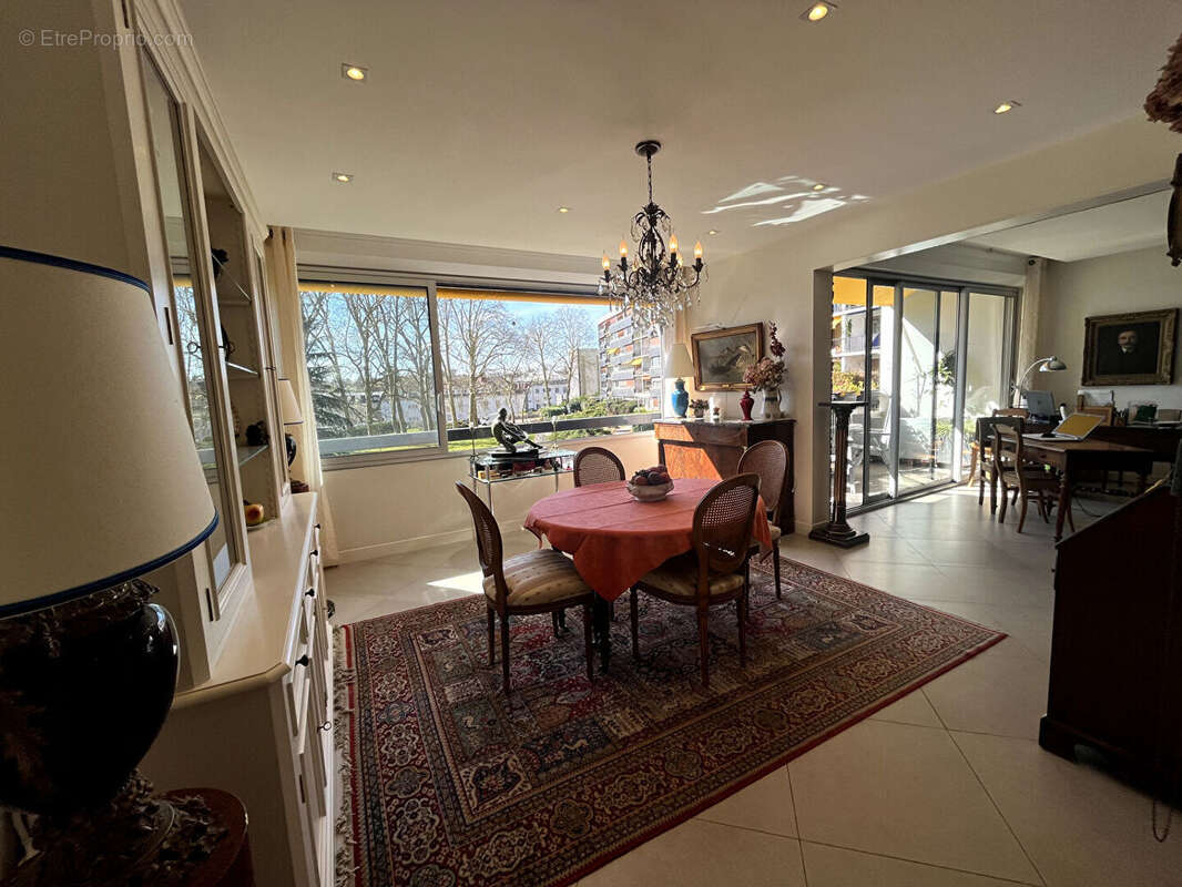 Appartement à VAUCRESSON