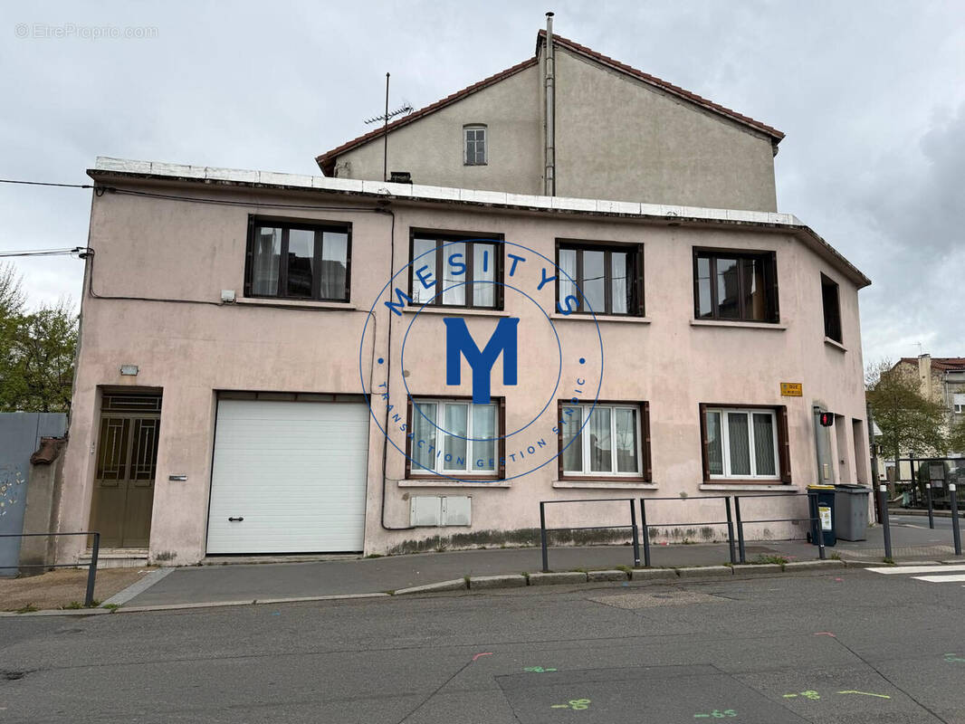 Maison à SAINT-ETIENNE