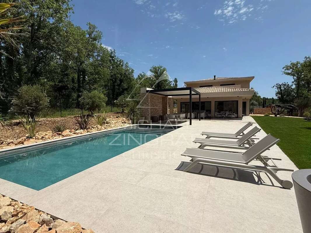 Maison à FAYENCE