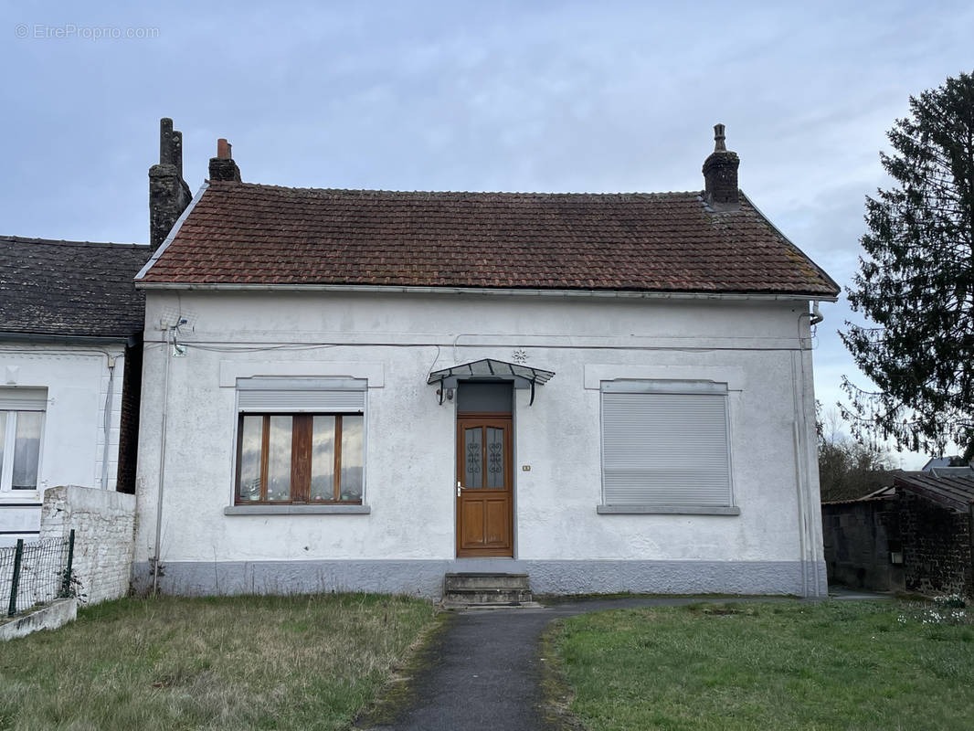 Maison à BOUE