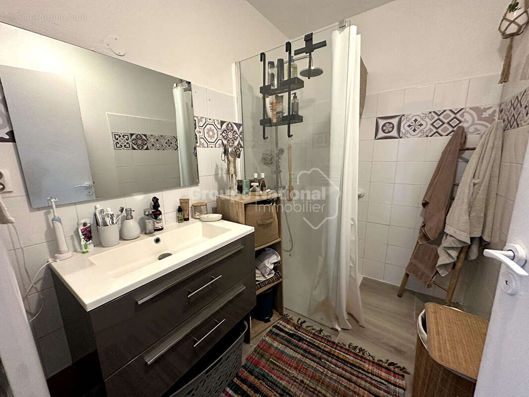 Appartement à CALVISSON