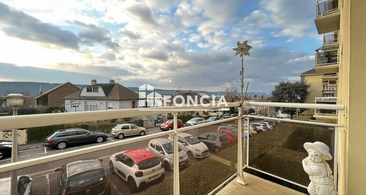 Appartement à PETIT-COURONNE