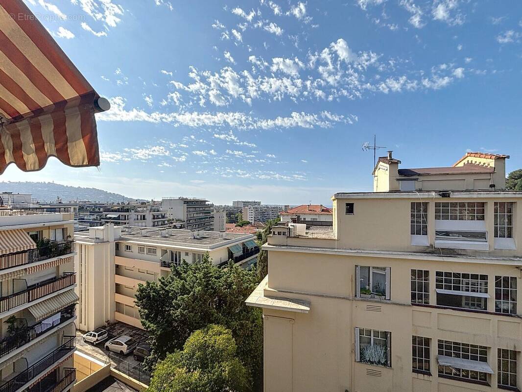 Appartement à LE CANNET