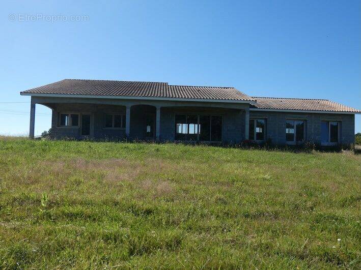 Maison à HAGETMAU
