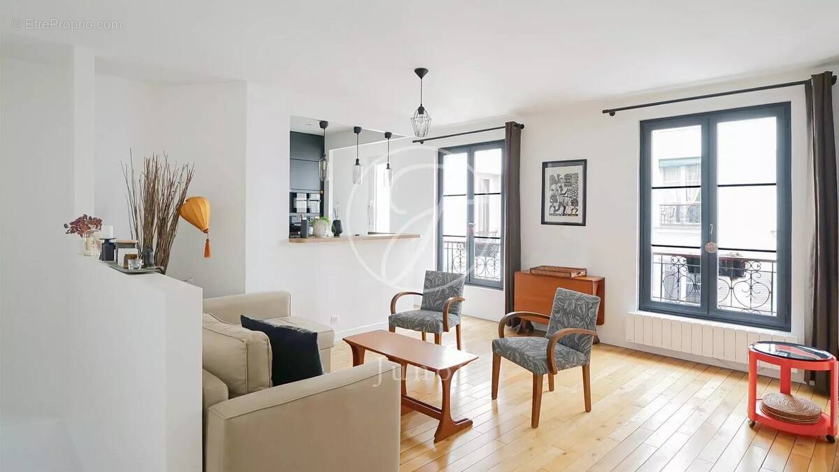 Appartement à PARIS-18E