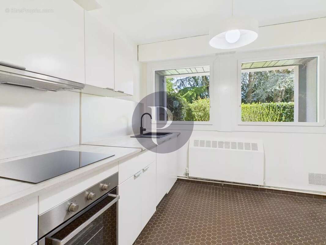 Appartement à VERRIERES-LE-BUISSON